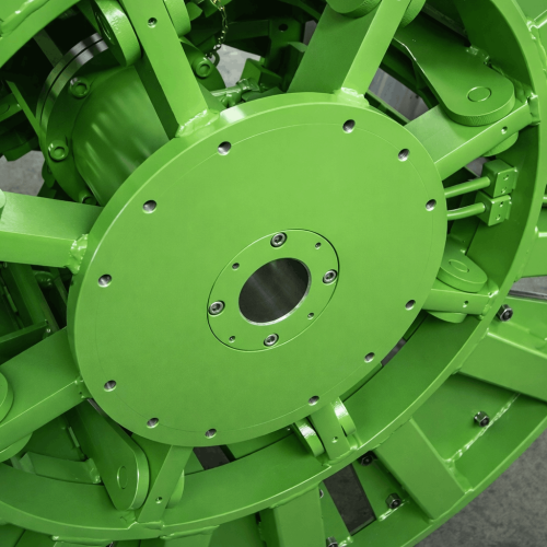 Take-apart green hydraulic reel detail